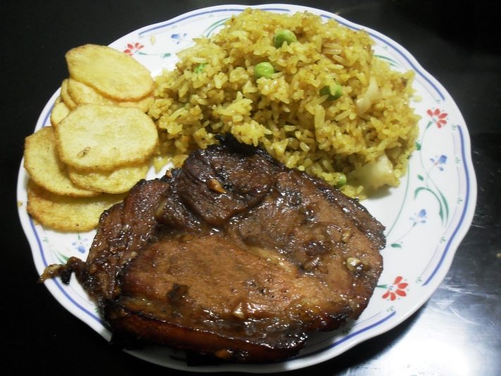 BBQ with curry rice and chips